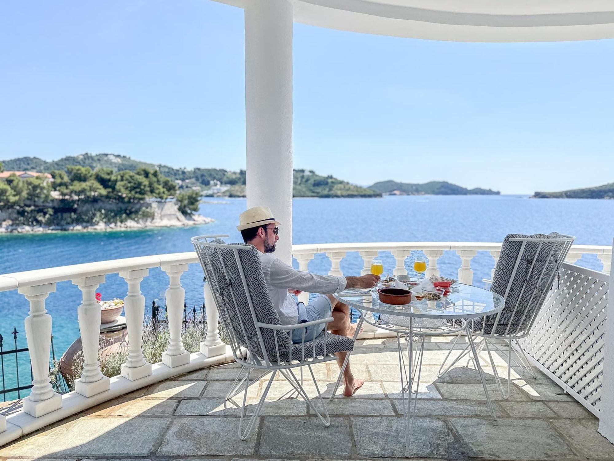 Ourania'S Mansion Hotel สเกียธอสทาวน์ ภายนอก รูปภาพ